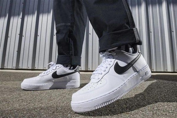 Nike, üretiminin bir kısmını Çin'den kaydırarak yanıt vermeyi planlıyor. Şu