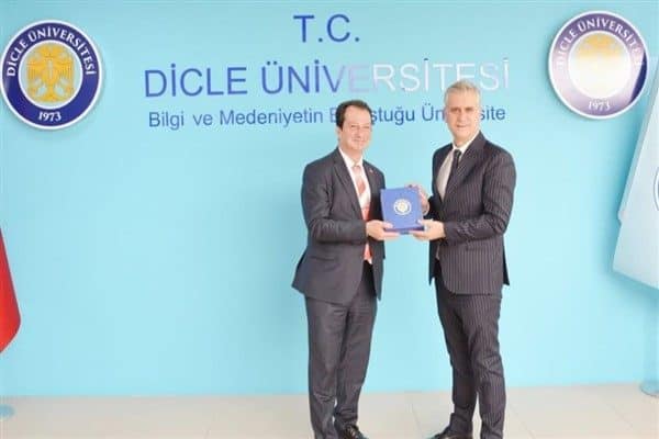 Ziyarete ilişkin konuşan Rektör Prof. Dr. Kamuran Eronat, üniversitenin gelişim