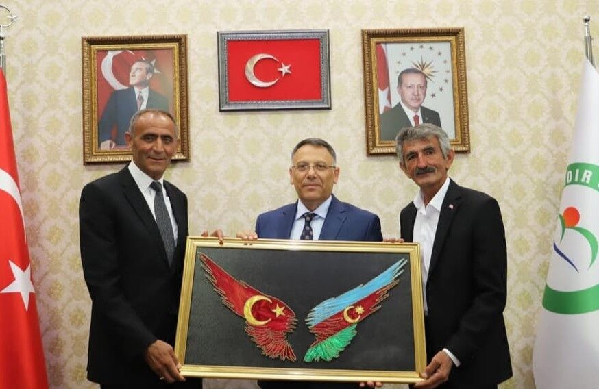 Iğdır Üniversitesi Rektörü Prof. Dr. Ekrem Gürel, Aralık Belediye Başkanı