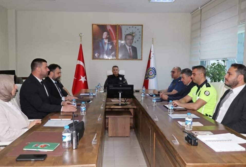 Ardahan Emniyet Müdürlüğü tarafından yapılan açıklamaya göre, İl Emniyet Müdürü