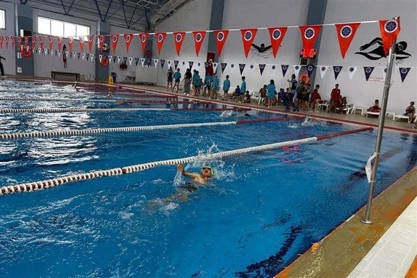 Gençlik ve Spor İl Müdürlüğü tarafından yapılan açıklamaya göre, triatlon