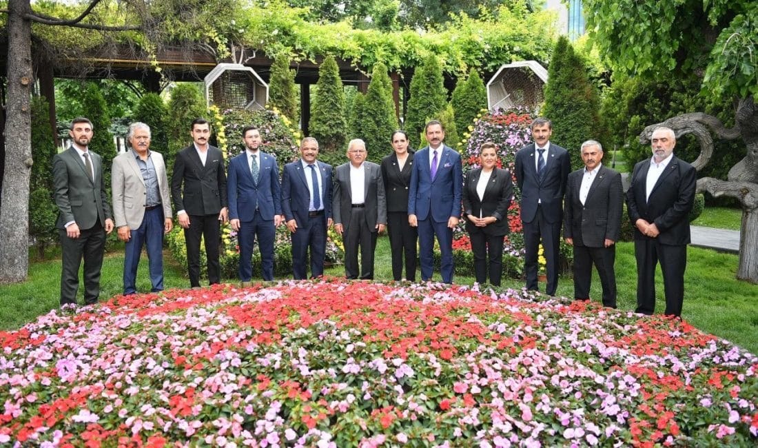 Avrupa’daki Kayserili gurbetçiler, Başkan Büyükkılıç ile Vali Gökmen Çiçek ve
