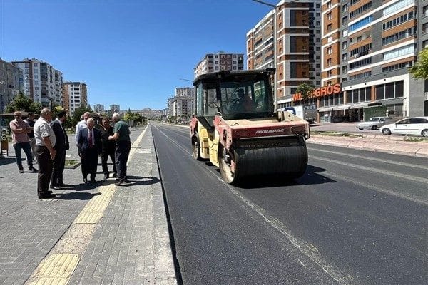 Büyükşehir Belediye Başkanı Dr. Memduh Büyükkılıç, AK Parti Kayseri İl