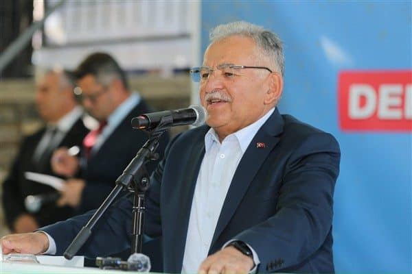 Kayseri Büyükşehir Belediye Başkanı Büyükkılıç, Yahyalı ilçesinde turizm ve ulaşım