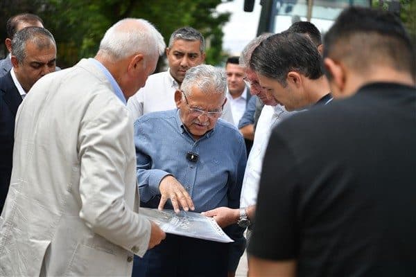 Kayseri Büyükşehir Belediye Başkanı Büyükkılıç, kent trafiğini rahatlatacak Kartal Kavşağı’na