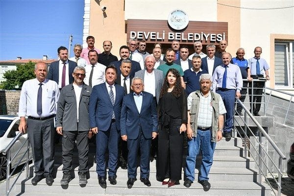 Büyükşehir Belediye Başkanı Memduh Büyükkılıç ve ekibi, Develi Belediyesi’nde Başkan