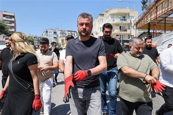 Buca Belediye Başkanı Görkem Duman, sosyal medya hesabından dün gece