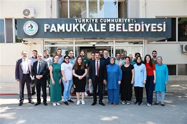 Kurban Bayramı’nın arife gününde belediye personelleri ile bir araya gelen