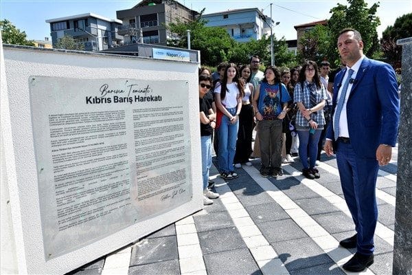 Anlatımın mekanı ise, Bornova Belediyesi tarafından Atatürk Mahallesi’nde yapılan ve