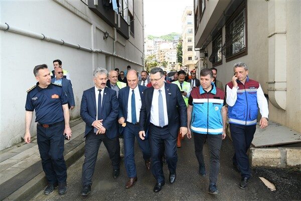 Trabzon Büyükşehir Belediye Başkanı Ahmet Metin Genç, önceki gün şehirde