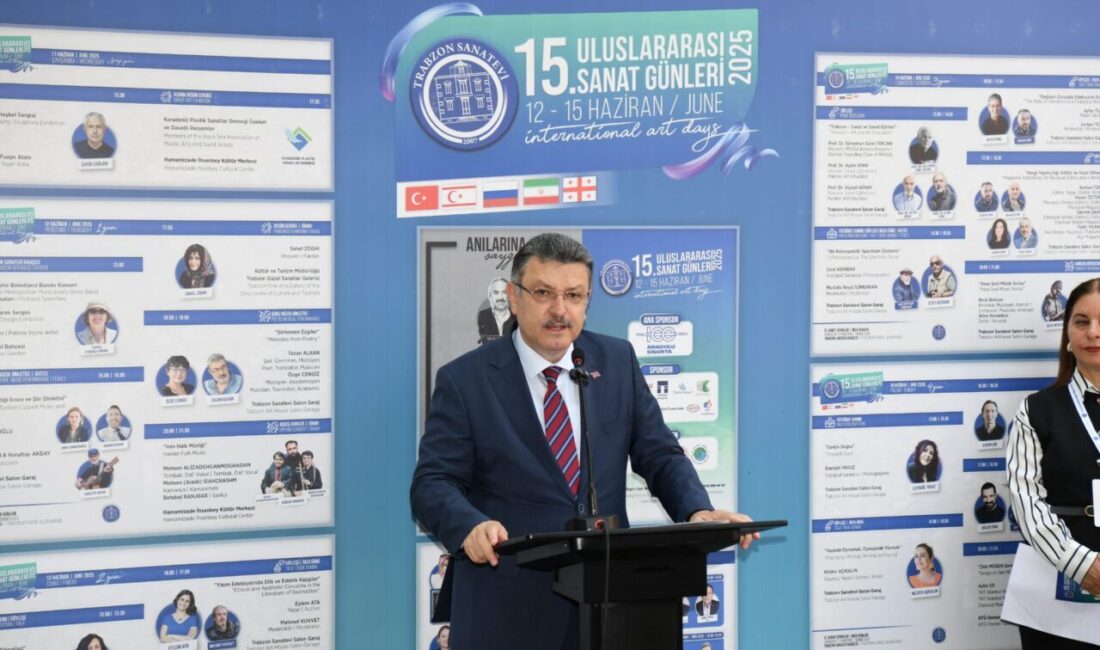 Trabzon Büyükşehir Belediye Başkanı Ahmet Metin Genç, Trabzon Sanatevi tarafından