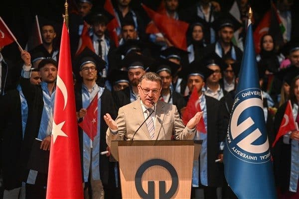 KTÜ Rektörü Prof. Dr. Hamdullah Çuvalcı, TTSO Başkanı Erkut Çelebi,