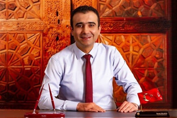 Karaman Belediye Başkanı Kalaycı, babaların, birer çınar gibi gölgesinde huzur