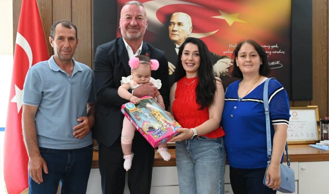 Karacabey Belediye Başkanı Fatih Karabatı, Kurban Bayramı'nın ikinci günü gerçekleştirilen