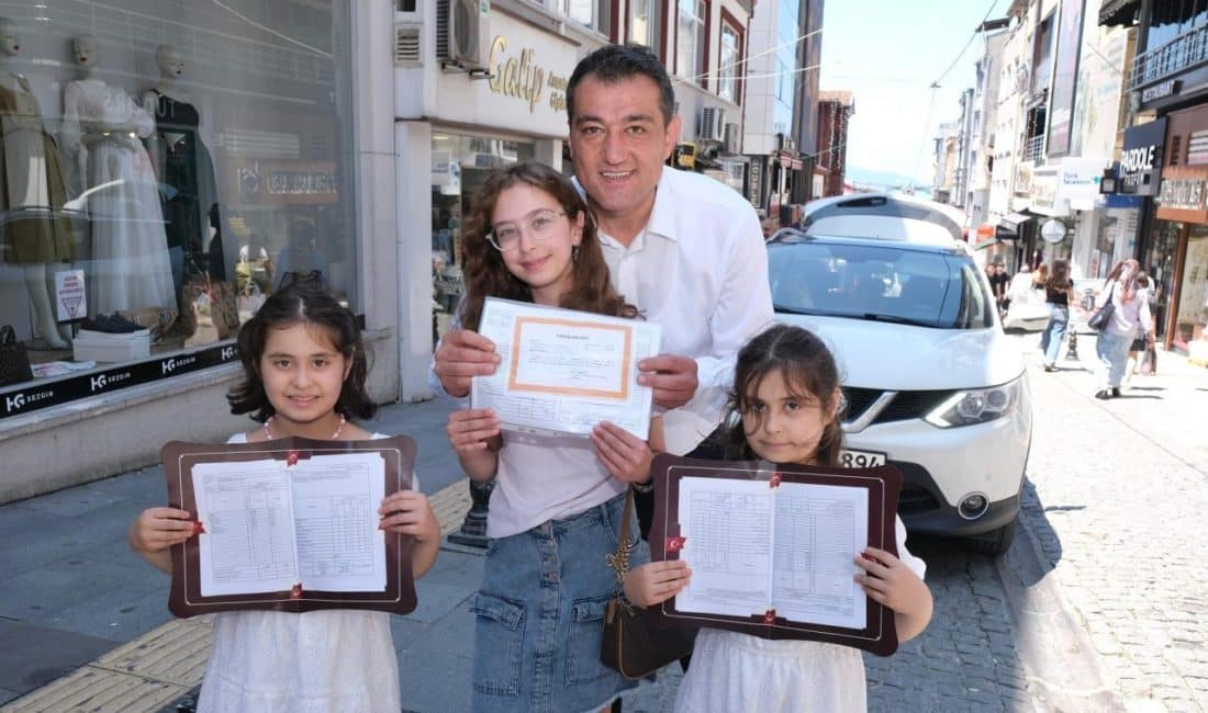 Vatandaşlarla sohbet edip, hal hatırlar soran Köse hemşehrileriyle yakından ilgilendi.