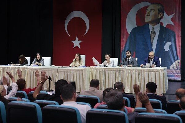 Konak Belediye Meclisi, haziran ayı birinci birleşimini Selahattin Akçiçek Kültür