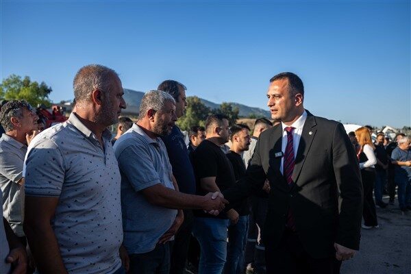  Sabahın erken saatlerinde Temizlik İşleri, Park ve Bahçeler ile Fen