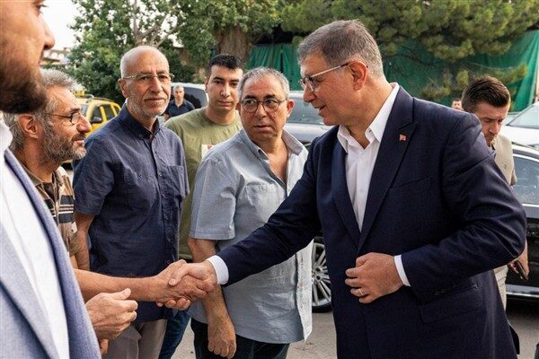 İzmir Büyükşehir Belediye Başkanı Dr. Cemil Tugay, Kurban Bayramı’nın ilk
