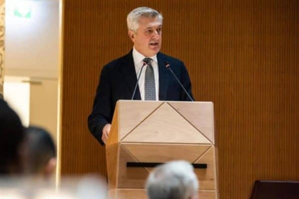 Grandi, sosyal medya üzerinden yaptığı açıklamada, kendisine gösterilen misafirperverlik için