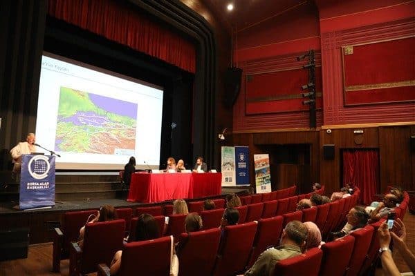 Bursa Büyükşehir Belediyesi, ‘Afet ve Çatışmalara Dirençli Miras Paneli’ düzenlendi.