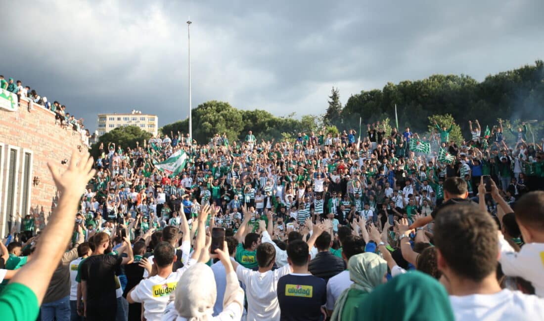 1 Haziran 1963’te kurulan Bursaspor, 62 yaşına girdi. Yeşil beyazlı