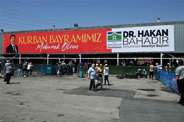 Bahçelievler Belediye Başkanı Hakan Bahadır, bayramın dördüncü günü yaptığı açıklamada,