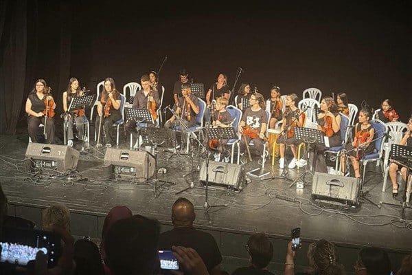 Klarnet sanatçısı Çorlulu Savaş’ın gözetiminde eğitim alan klarnet kursiyerleri ile