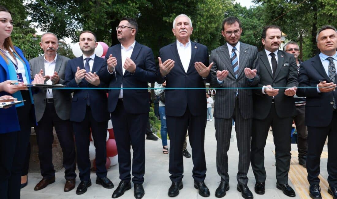Dudayev Parkı, kapsamlı bir yenileme sürecinin ardından yeniden halkla buluştu.