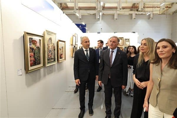 Ekrem İmamoğlu’nun 2019 yılında iki farklı dönemde göreve gelmesiyle kabuk