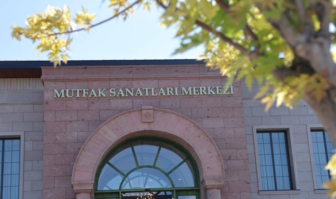 Kayseri Büyükşehir Belediye Başkanı Dr. Memduh Büyükkılıç, Mutfak Sanatları Merkezi’nde
