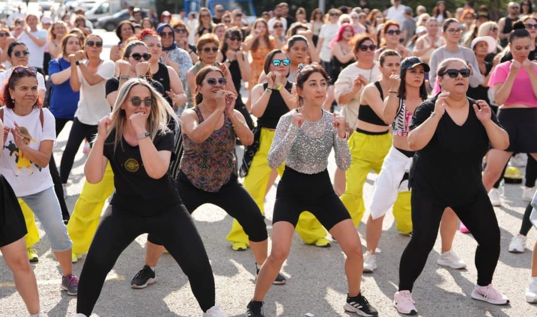 Bu yıl ikincisi düzenlenen Zumba Festivali, spora olan ilgiyi bir