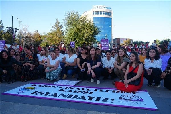 Dicle Amed Kadın Platformu (DAKAP) ve Şiddetle Mücadele Ağı, kadın