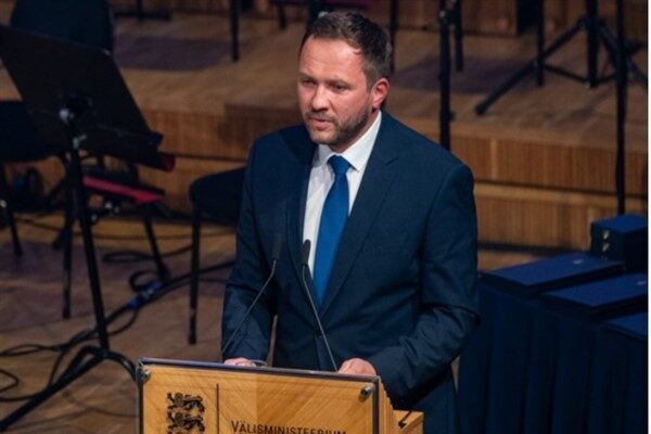 Tsahkna, Rangel’in yeniden Portekiz Dışişleri Bakanlığı görevine getirilmesini kutlayarak, iki