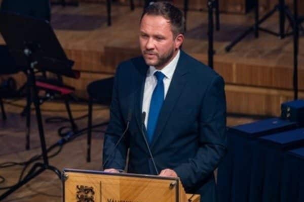 Tsahkna, saldırıların gerçekleştiği gecede Avrupa’nın büyük kısmı huzur içinde uyurken,