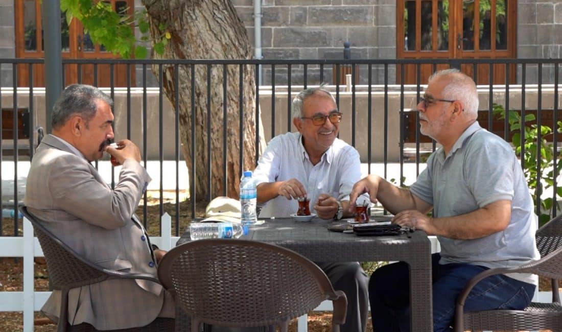 Gaziantep Büyükşehir Belediyesi tarafından hizmete sunulan Emekliler Lokali, açıldığı ilk