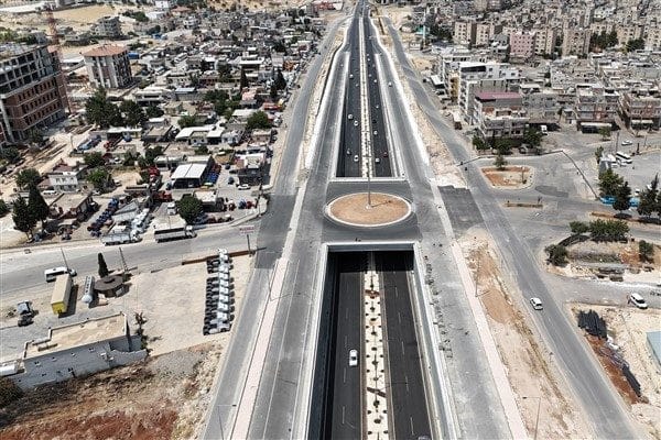 Nizip Dutlu Mahallesi’nde yer alan Nizip Devlet Hastanesi yolunda altyapı