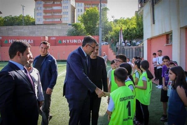 Hakkari Valiliği’nin açıklamasına göre; Milli Eğitim Bakanlığı tarafından, Türkiye Yüzyılı