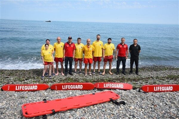 Giresun’un sahil bölgelerinde görev yapacak olan cankurtaranlar; yüzme teknikleri, ilk