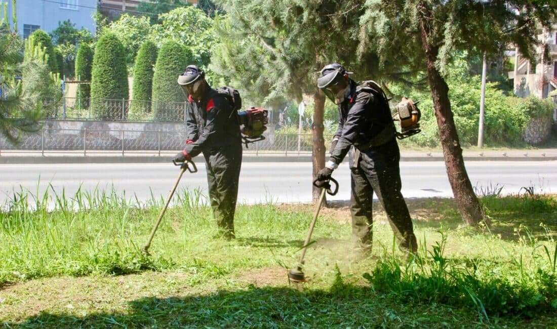 Periyodik olarak tüm parklarda bakım-onarım ve düzenleme çalışmalarını gerçekleştiren Park