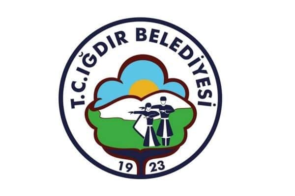 Iğdır Belediyesi’ne ait makam aracı, sabah saat 06.30 sıralarında Gümüşhane-Bayburt