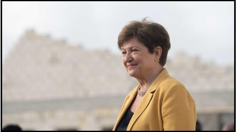 IMF'nin enerji fiyatlarını yakından izlediğini vurgulayan Georgieva, özellikle petrol fiyatlarındaki