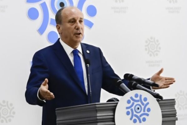 Muharrem İnce, müzik öğretmeni Şenay Aybüke Yalçın'ın terör örgütü PKK'nın Batman