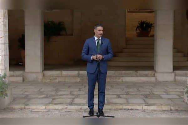 Sánchez, gelecek hafta Lahey'de yapılacak NATO zirvesini karmaşıklaştırmak istemediğini, ancak