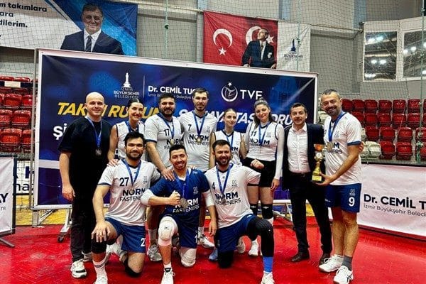 Türkiye Sağlıklı Kentler Birliği Başkanı ve İzmir Büyükşehir Belediye Başkanı