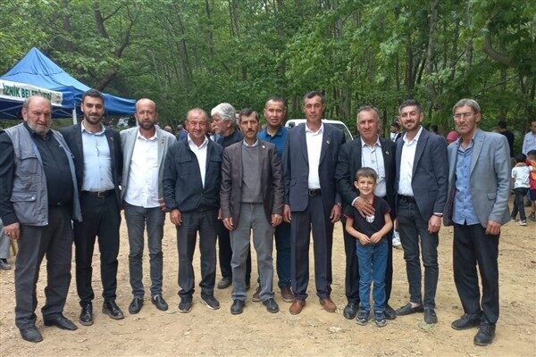 Hisardere Mahallesi Muhtarlığı’nın organizasyonuyla düzenlenen şenlikte, birlik ve beraberlik duygusu