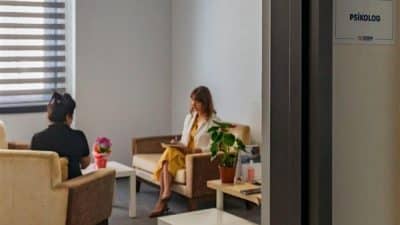 İzmir Büyükşehir Belediyesi, İzmirlilerin ruh sağlığını desteklemek amacıyla kurduğu psikolojik