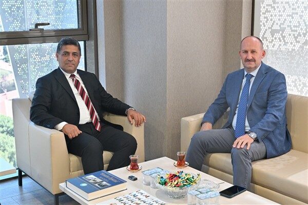 Ankara Polatlı Kaymakamlığı’na atanan Yunusemre Kaymakamı Atilla Kantay, veda ziyaretleri