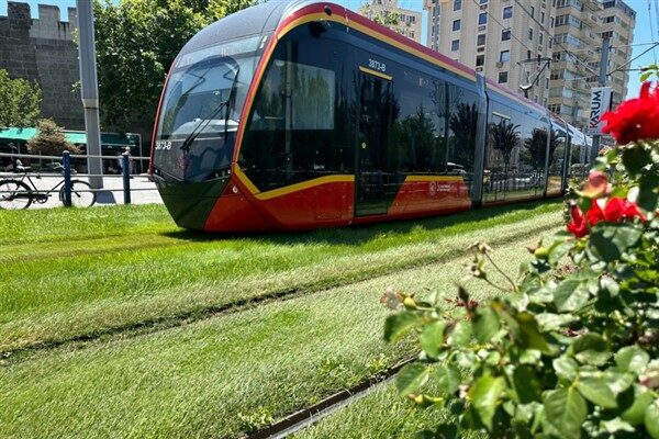 Kayseri Büyükşehir Belediye Başkanı Büyükkılıç, daha önce müjdesini verdiği “Gittiğin