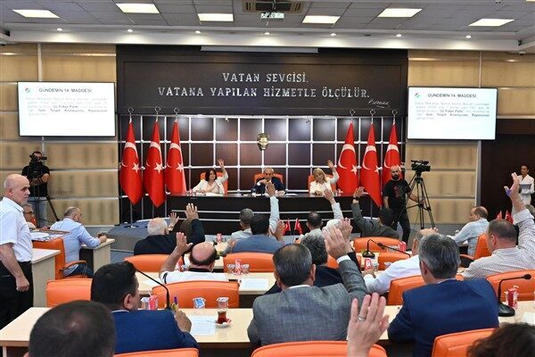 Kepez Belediyesi Haziran ayı meclis toplantısı Kepez Belediye Başkanı Mesut
