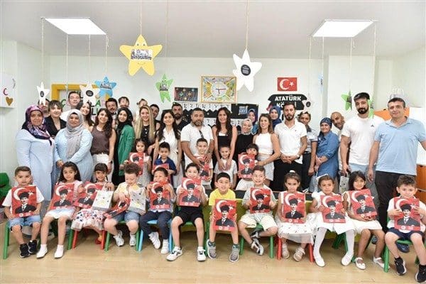 Kepez Belediyesi’nin Nasreddin Hoca Kreş ve Gündüz Bakımevleri’nin minik öğrencileri